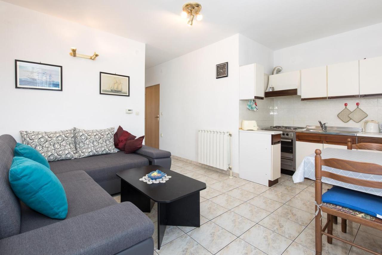 Apartment Anita Punat