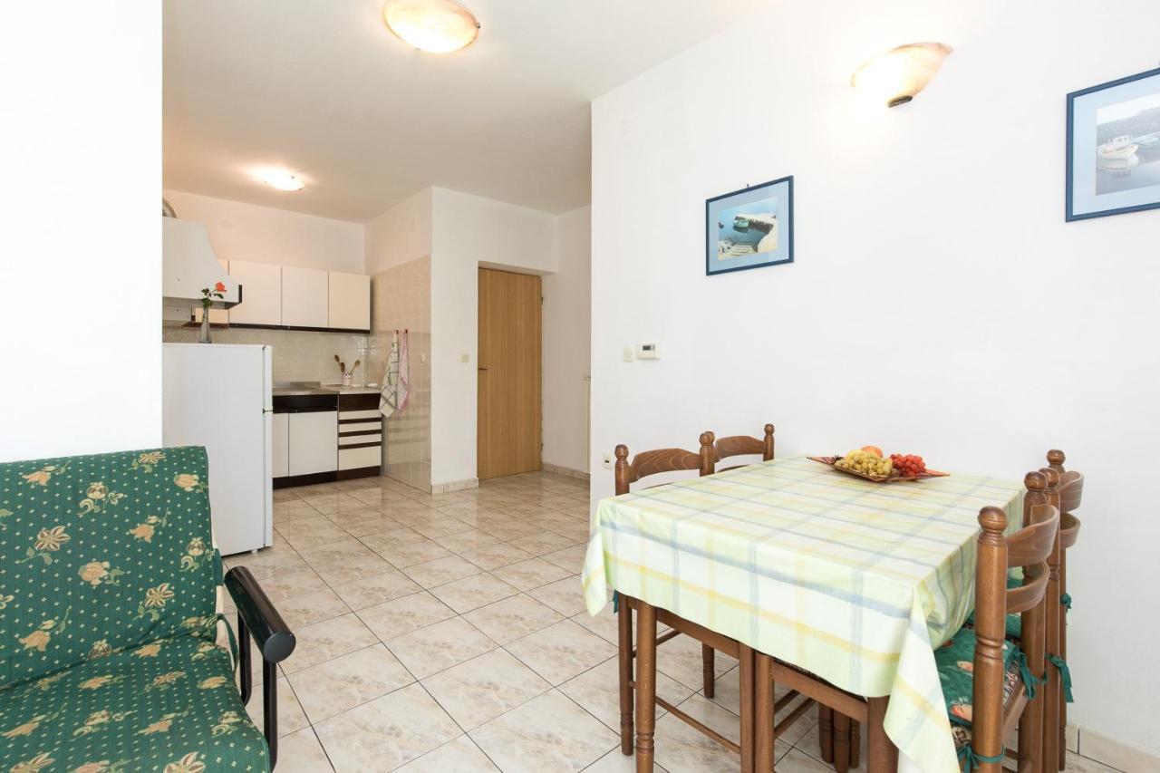 Apartment Anita Punat